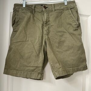 Mens American Eagle Active Flex green khaki shorts